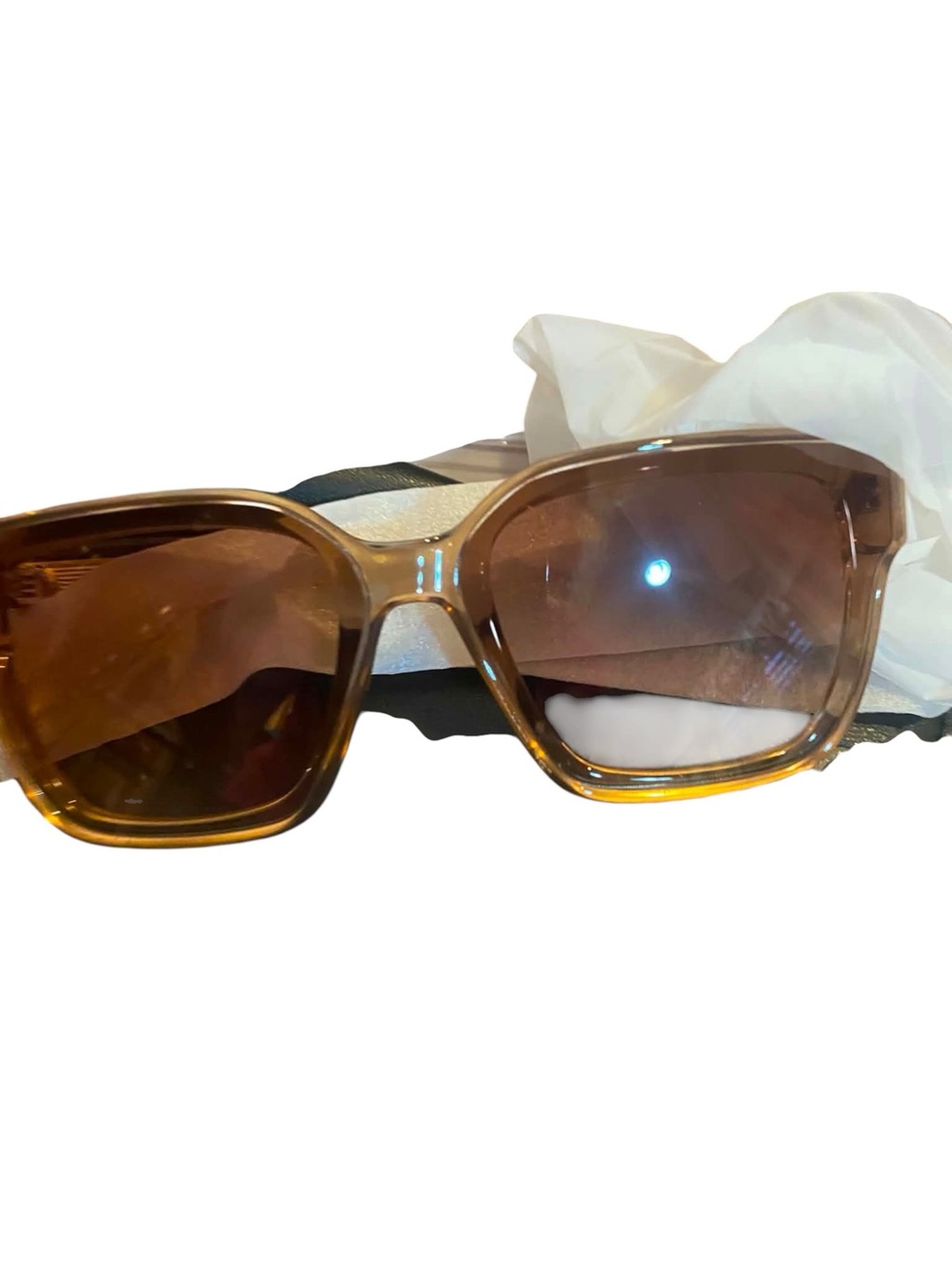 NWT Quay Sunglasses BROWN
